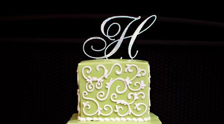 Cake Letters or Cake (With images), Cake lettering, Alphabet cake, Floral  cak…
