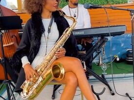 Cleo Fox The Saxophonist - Saxophonist - Houston, TX - Hero Gallery 4