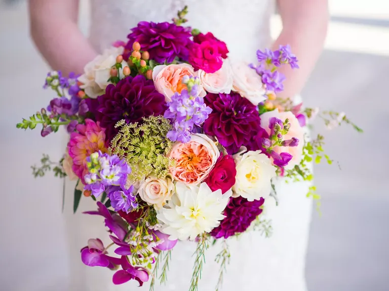 31 Jewel Tone Wedding Bouquets For All The Dark, Moody Vibes