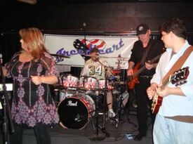 Freeheart - Classic Rock Band - Crestwood, KY - Hero Gallery 4