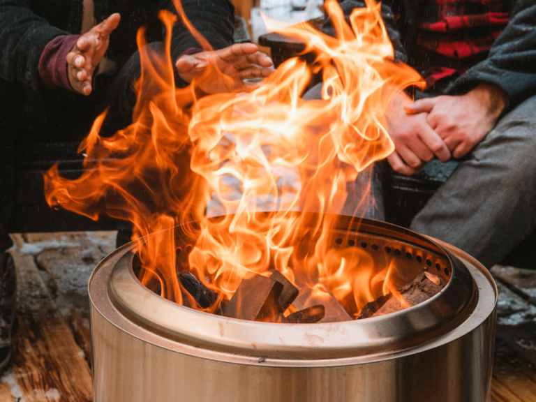 Portable solo stove