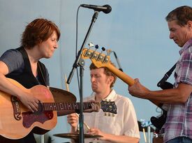 The Becky Chace Band - Cover Band - Barrington, RI - Hero Gallery 3