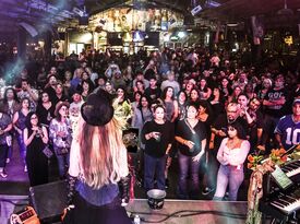 Dreams. A Tribute to Fleetwood Mac - Classic Rock Band - Austin, TX - Hero Gallery 4