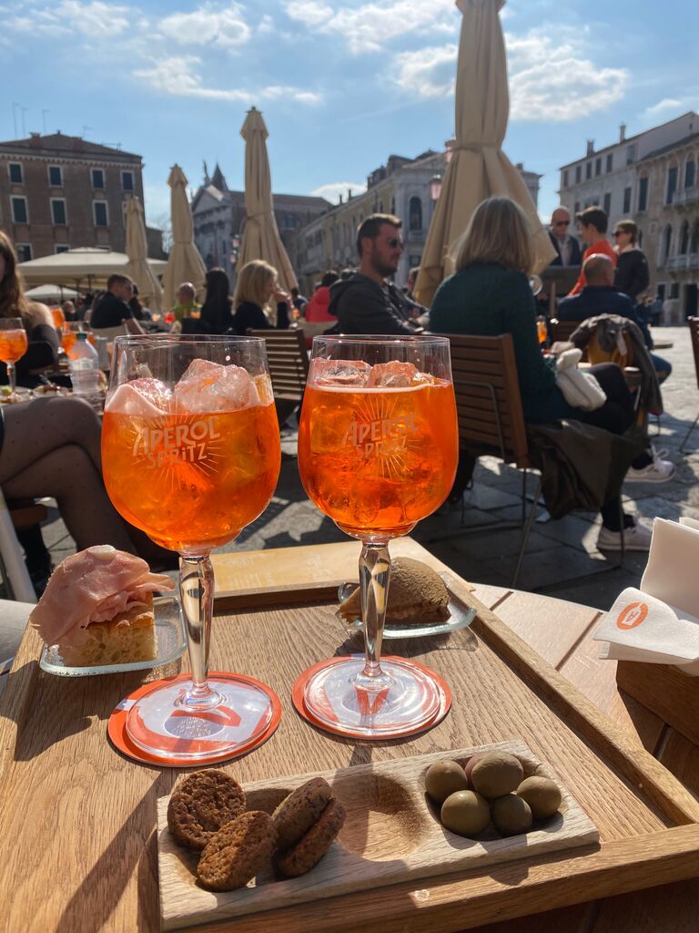 City break to Venice, Murano & Burano (Aperol Spritz is SO much better there!)