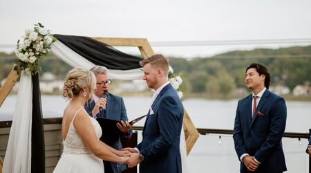 Mississippi River Distilling Company Celebration Center - Venue - Le Claire,  IA - WeddingWire