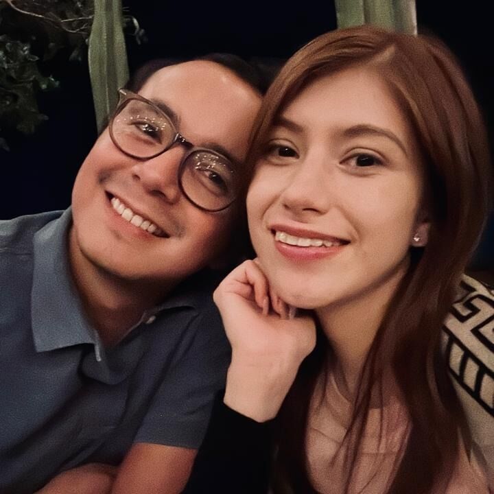 Our First Wedding Anniversary ♾️
Nuestro Primer Aniversario de bodas
