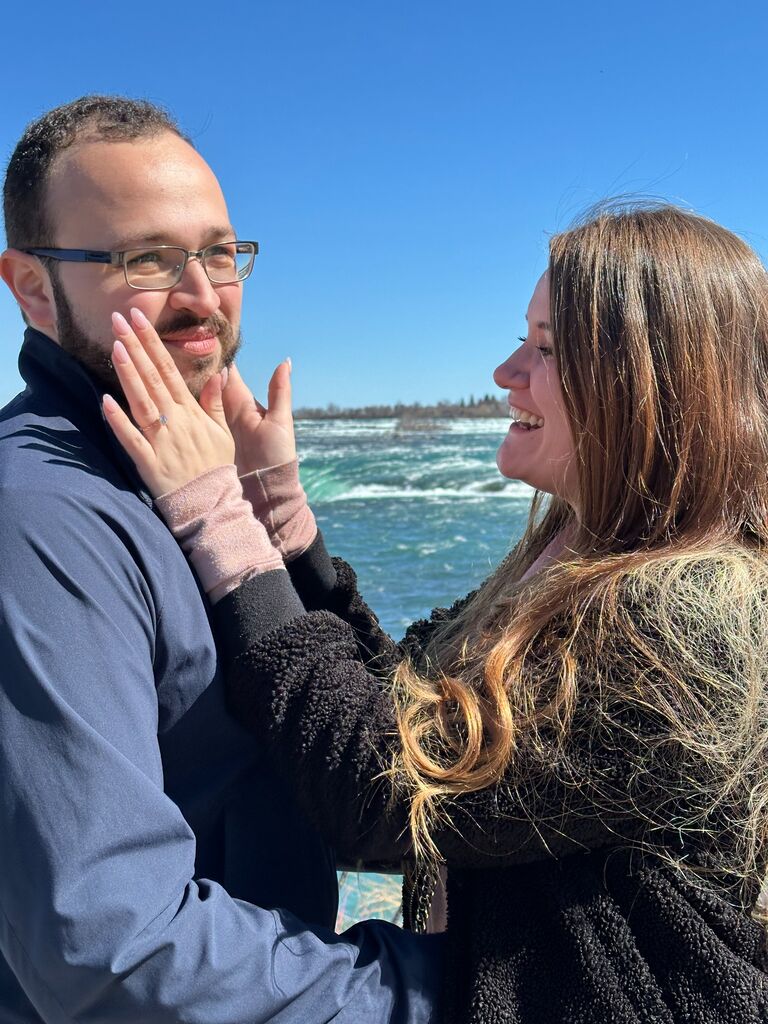 Getting engaged in Niagara Falls