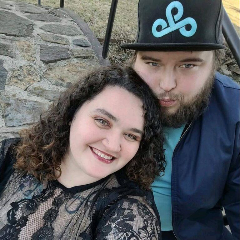 Going to my younger cousin's wedding in Feb 2023, we stayed at the Beard and Lady Inn, Arkansas. We were all by ourselves in a haunted inn. We took some photos behind the inn, before we went to dinner at the Vault and ax throwing for the first time. Then when we got back to the inn. There was no light in sight. It was scary but amazing. Austin was so sweet to walk me to the restroom and back to the room, put a Disney movie on just so I may fall asleep due to my mind racing. 