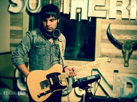 AJ Hirsch - Acoustic Guitar - Acoustic Guitarist - Alpharetta, GA - Hero Gallery 3
