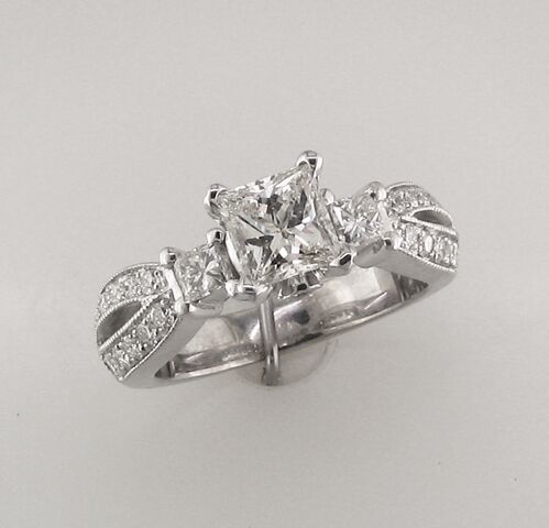 Your Diamond Source | Jewelers - St. Louis, MO