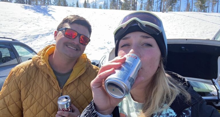 Michael moved to Bend in late 2021 and started working as an arborist. Living together allowed us lots of time for new experiences, including Ugly Sweater themed Christmas concerts, hikes to the top of Black Butte and snowboarding on Hoodoo. 