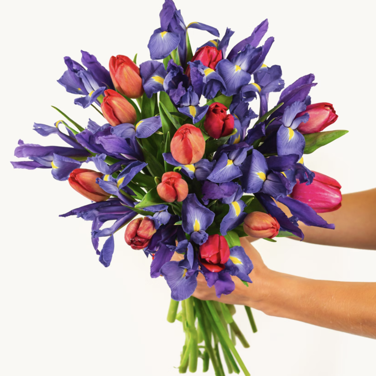 Fresh flower bouquet delivery anniversary gift for couples who have everything