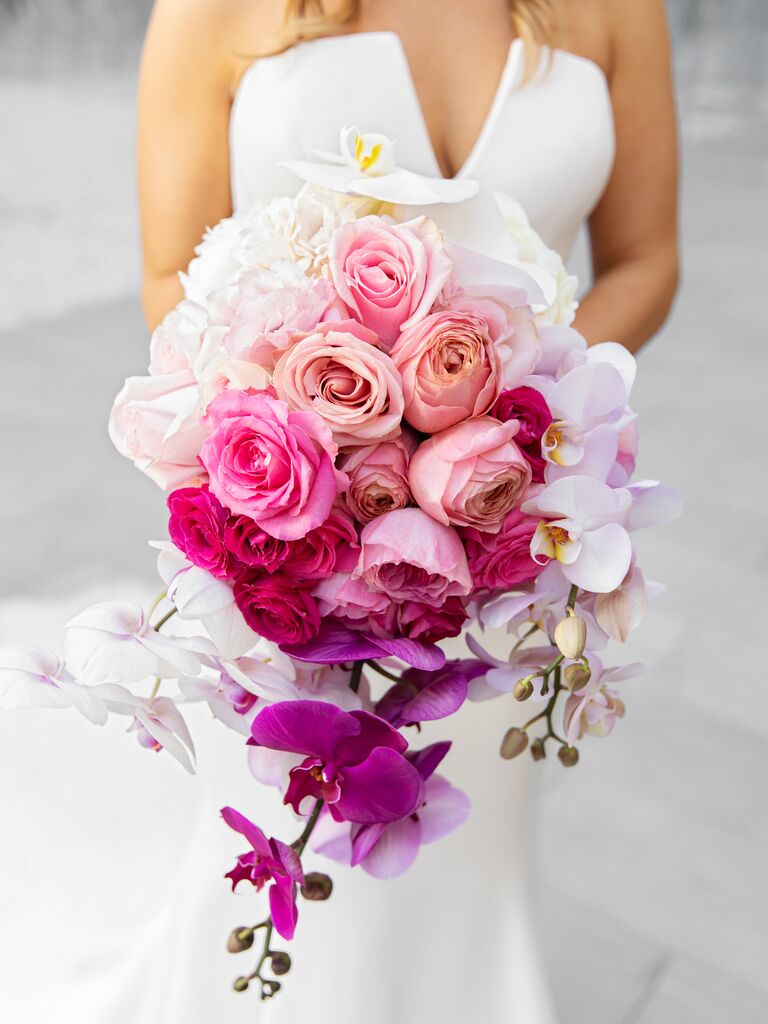 30 Pink Wedding Bouquets & The Best Pink Wedding Flowers to Use