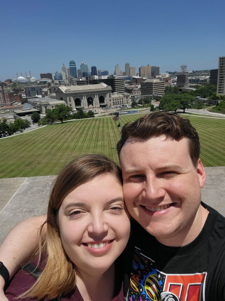 In the Summer, Katy joined Davis and his family on a road trip. The first stop was Kansas City. The family enjoyed some BBQ and watched a Royal's game.