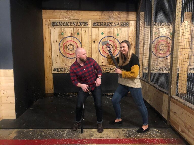 Date #2 axe throwing where the group of strangers they played with were trash talking online dating. They recovered by saying it seemed like Jodi and Brett had been together for years!