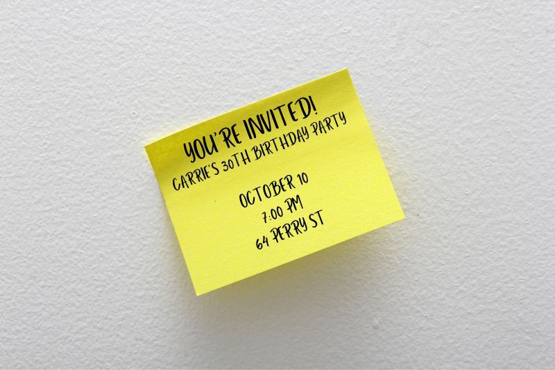 Sex and the City themed party idea - Post It Note invitations