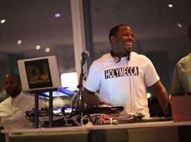 HolyMecca Music - DJ - DFW Airport, TX - Hero Gallery 2