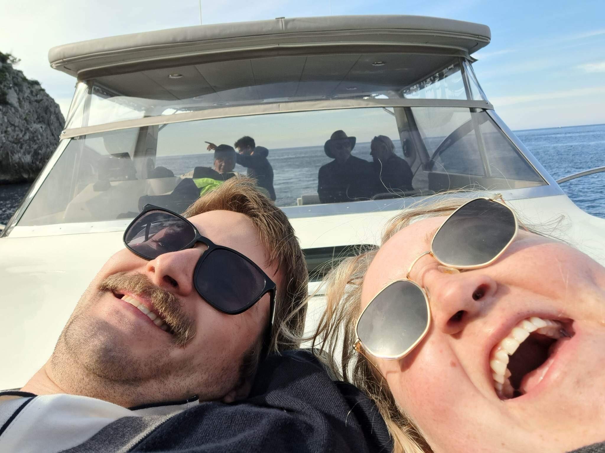 People were taking bets on whether Jon would propose in Italy - this would have been an ideal moment.😅