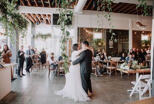 One Couple's Elegant-Meets-Rustic Oceanside Wedding in California