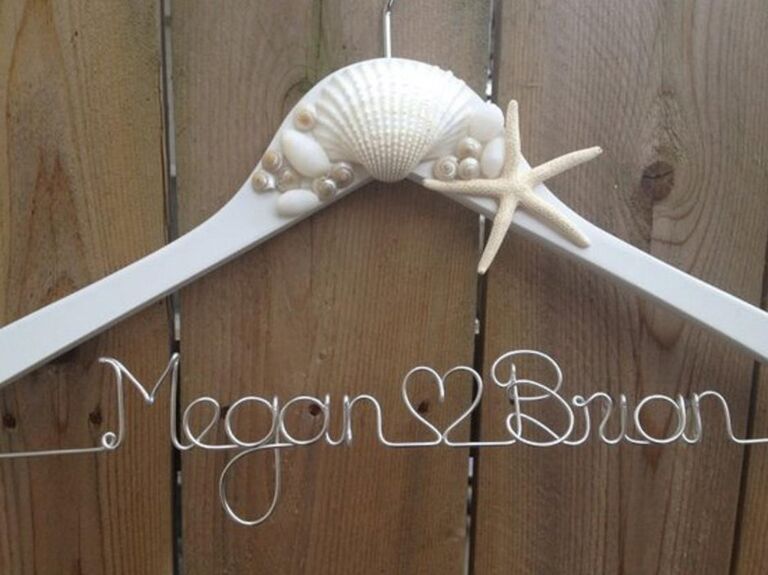 20 Gorgeous Wedding Dress Hangers for Your Big Day