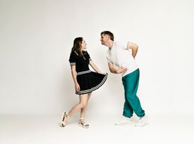 The January Lanterns - Cover Band - Chicago, IL - Hero Gallery 2