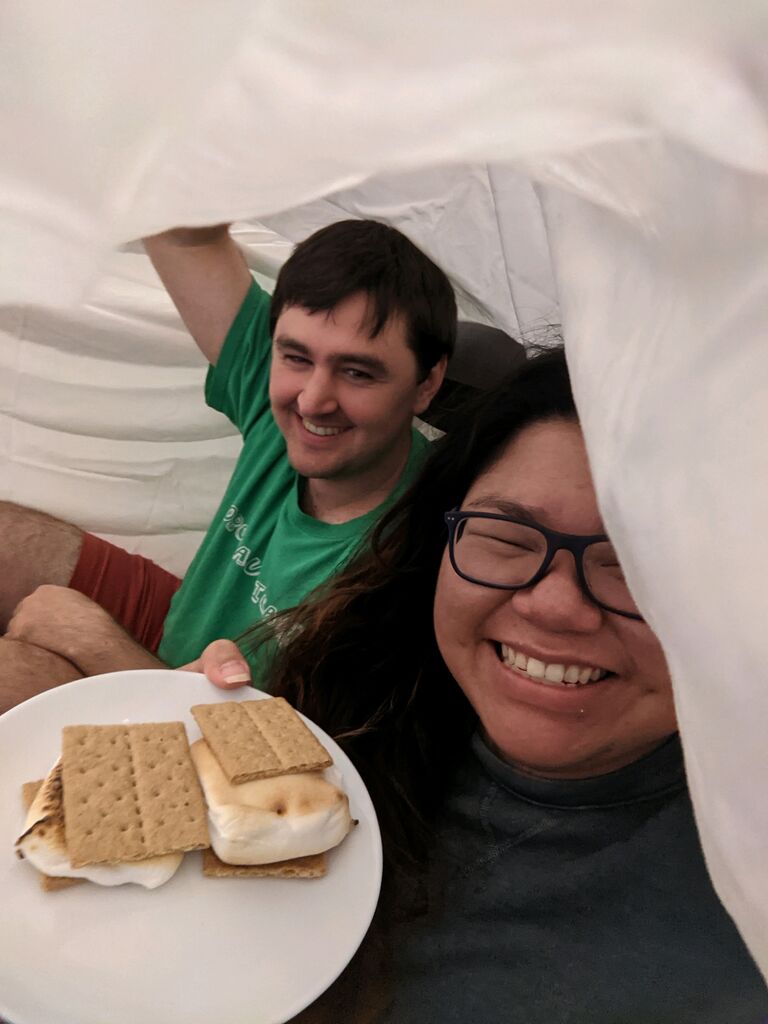 After a few virtual dates playing boardgames and staying up all night chatting, they met at a park for a picnic. Date after date, they found their dates lasting longer and longer. 