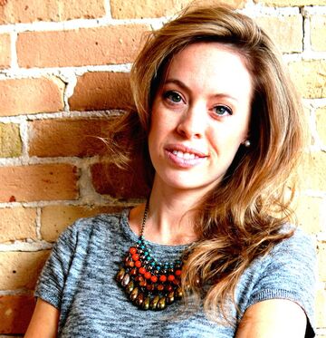 Noelle Gross Career & Business Expert - Motivational Speaker - Stamford, CT - Hero Main