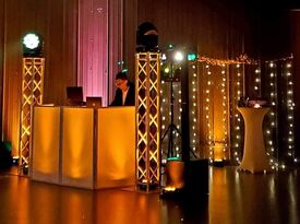 A Touch of Class DJ Services - DJ - Franklin Park, IL - Hero Gallery 2