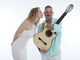 Ariella & Nicolaas - Pop Band - Sarasota, FL - Hero Gallery 4