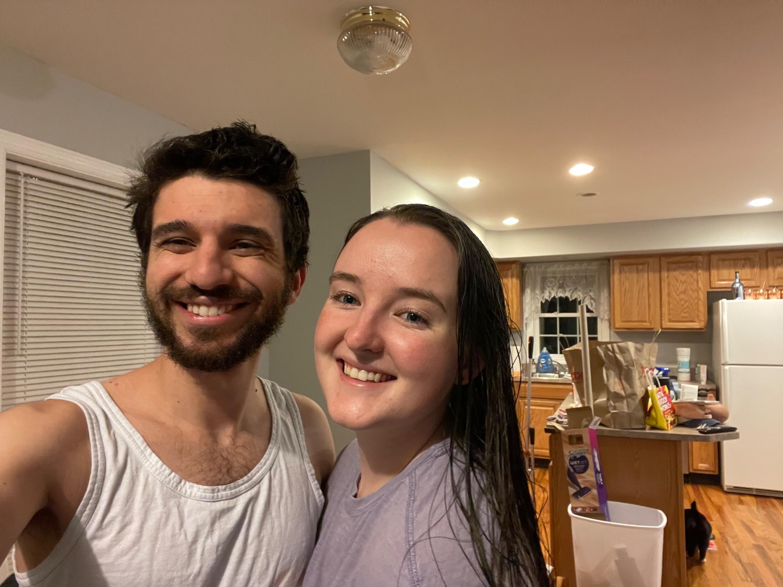 Stephen and Bella move to their first apartment together (we miss you Danielle <3). 