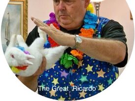 Richard Landry - Comedy Magician - Chatham, IL - Hero Gallery 4