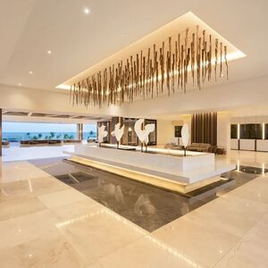 Gallery Photo 13