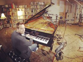 Vladan Music - Pianist - Los Angeles, CA - Hero Gallery 2