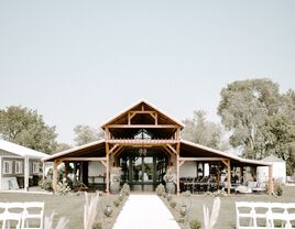 View of charming barn wedding venue at Harpor's Vineyard