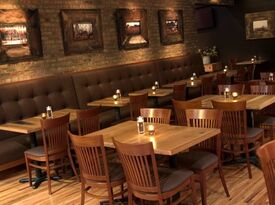 Uncommon Ground (EdgeWater) - Music Room - Restaurant - Chicago, IL - Hero Gallery 2