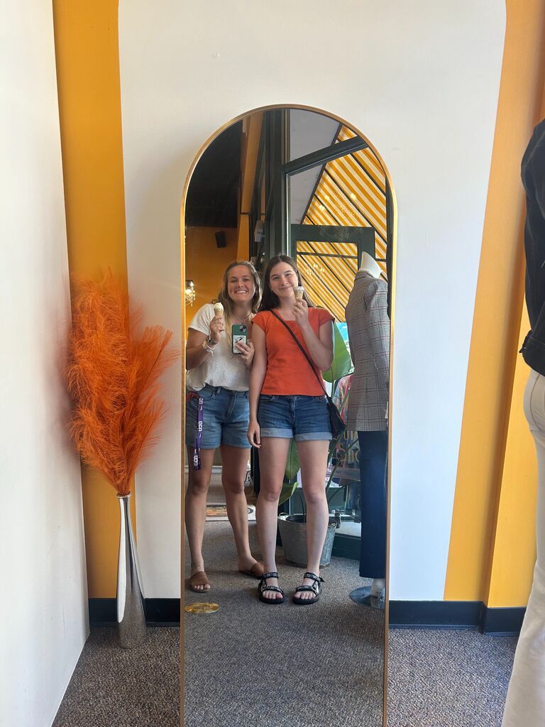 Hannah and Abby Tenniswood visited a jewerly store and Hannah tried on rings. Ethan and Hannah had determined around when they would get engaged.