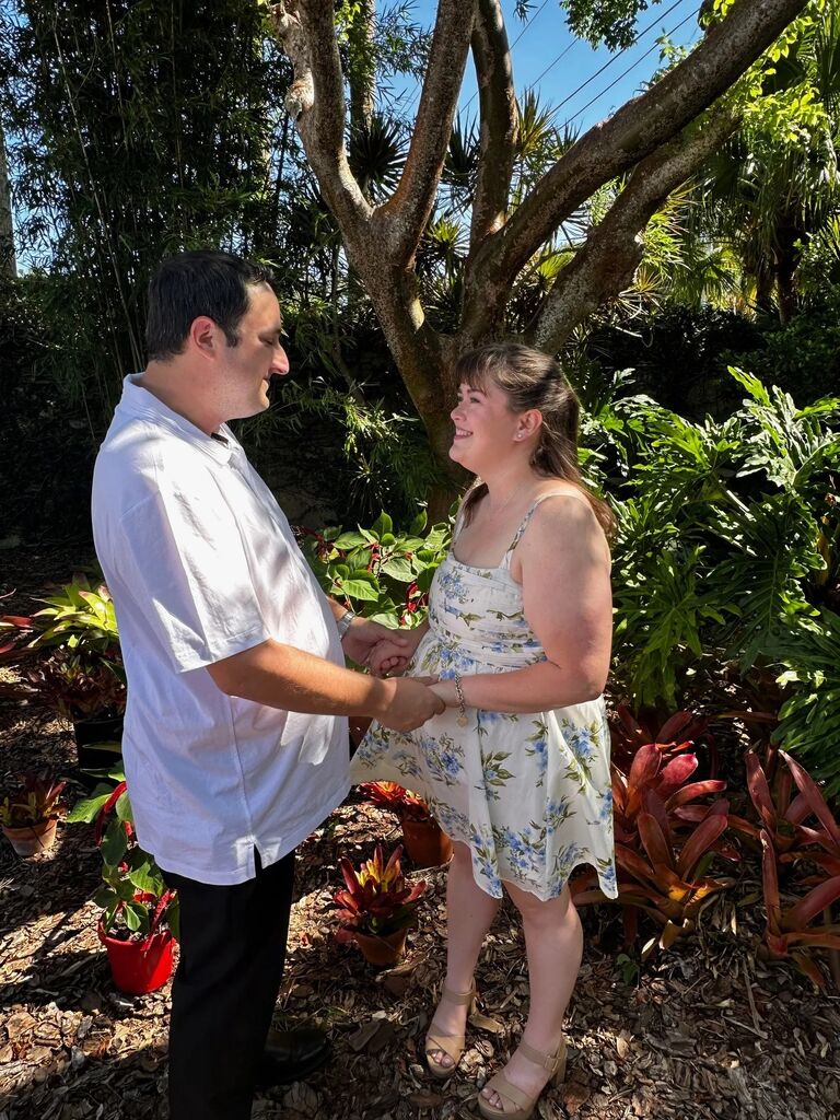 Hannah and Alex's engagement pictures