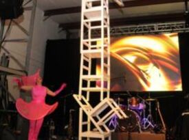 Vitaliy Cirque Kalandra - Circus Performer - Orlando, FL - Hero Gallery 2