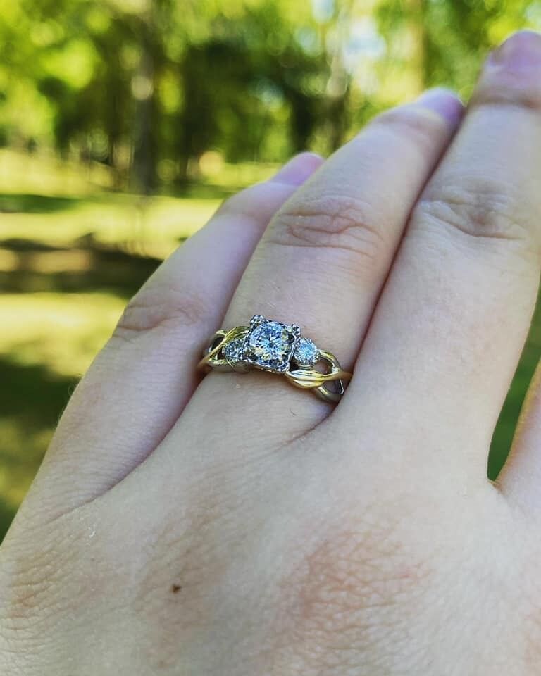 Jon and Lexi got engaged.
