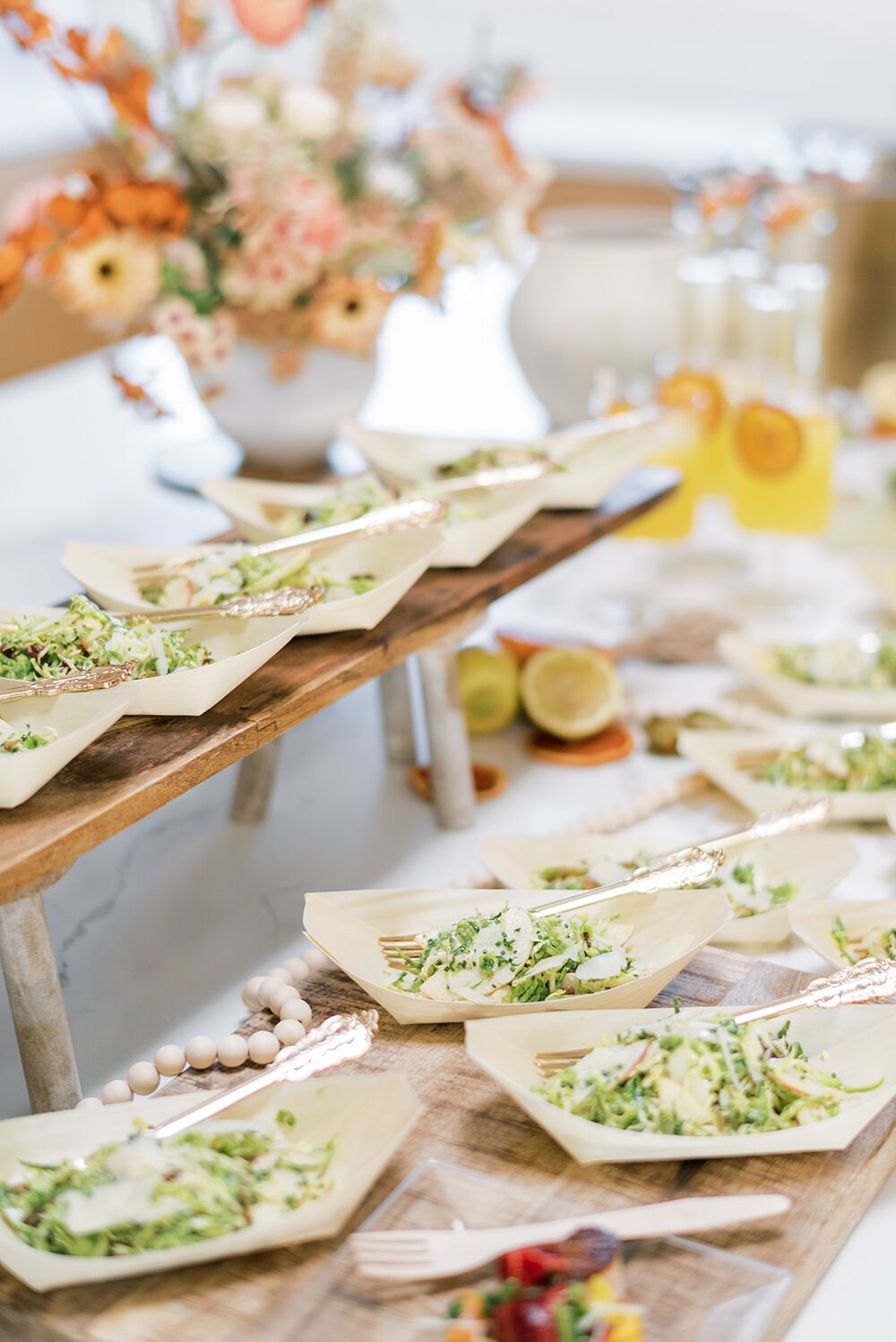 6 creative drink stations at your cocktail hour during your wedding