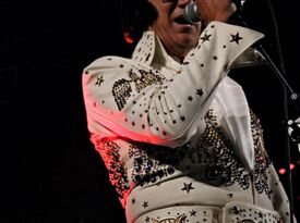 Elvis Tribute Artist Chris Bishop - Elvis Impersonator - Pigeon Forge, TN - Hero Gallery 4