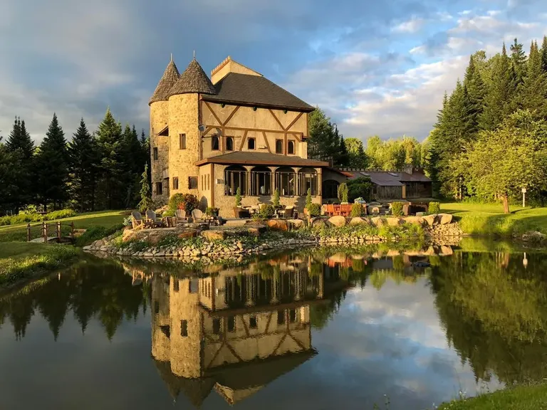 Gregoire Castle small wedding venue in Irisburg, Vermont