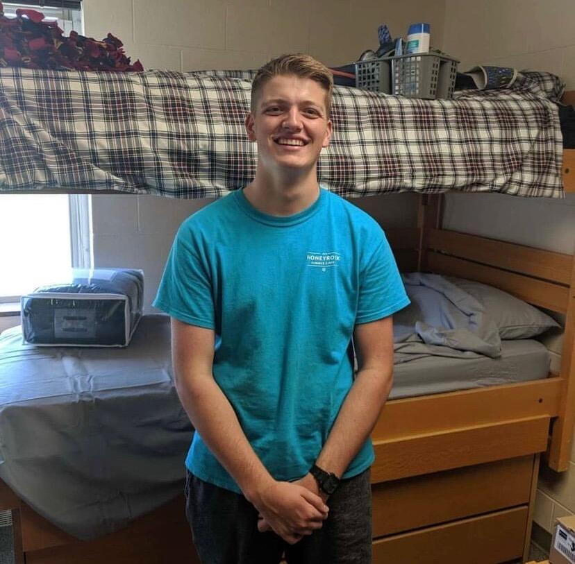 Michael moves into Taylor! 