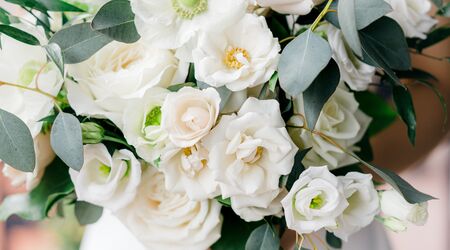 How to Make an Elegant Rose Felt Flower - Marisa Home