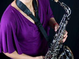 Emily Sierra - Saxophonist - New York City, NY - Hero Gallery 2