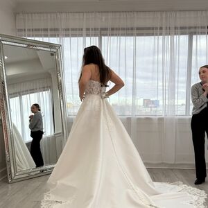Gallery Photo 9