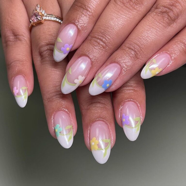 pastel flowers and daisies wedding nails