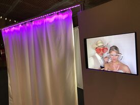 Elite Photobooth - Photo Booth - Springfield, MO - Hero Gallery 3