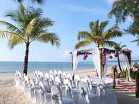 Floral arrangement at a wedding ceremony on the beach in Mexico