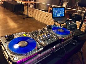 Panorama DJ Service - DJ - Oshkosh, WI - Hero Gallery 3